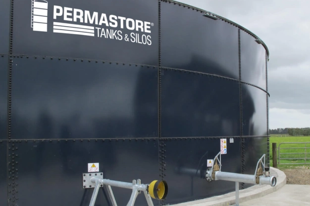 Tanque Permastore de vidrio fusionado al acero con cúpula